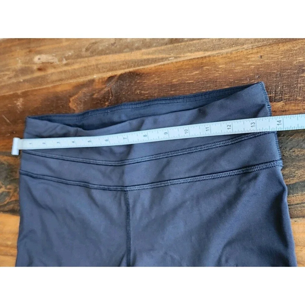 Lululemon Black Cropped Leggings Size 6